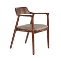 디자인 회색 가죽 쿠션 단단한 나무 의자